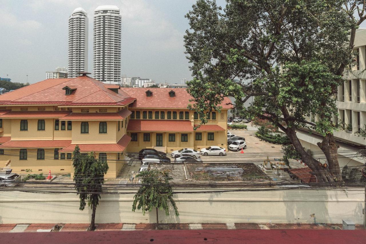 Happio Near Chabad House Hotel Bangkok Luaran gambar