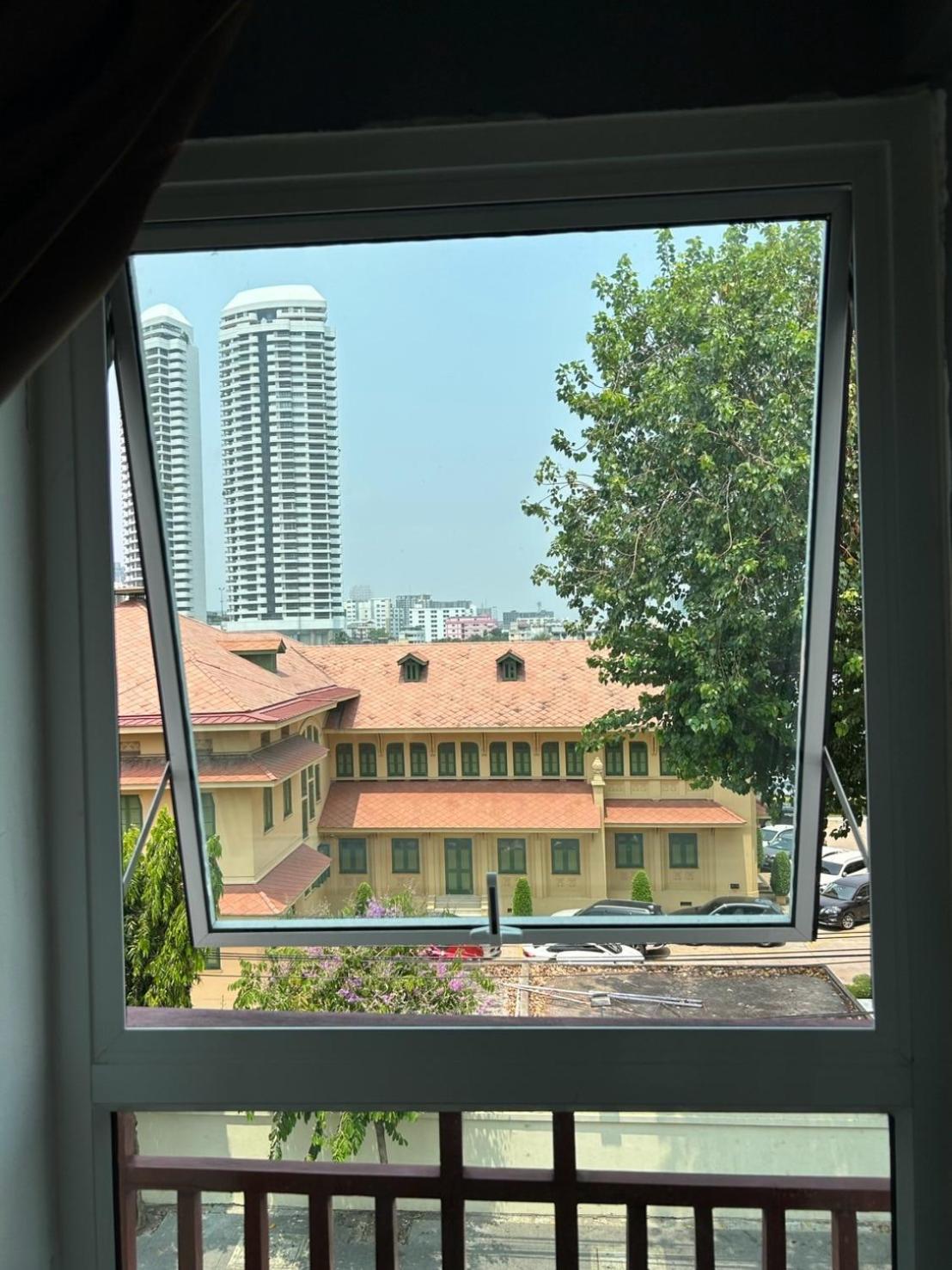 Happio Near Chabad House Hotel Bangkok Luaran gambar