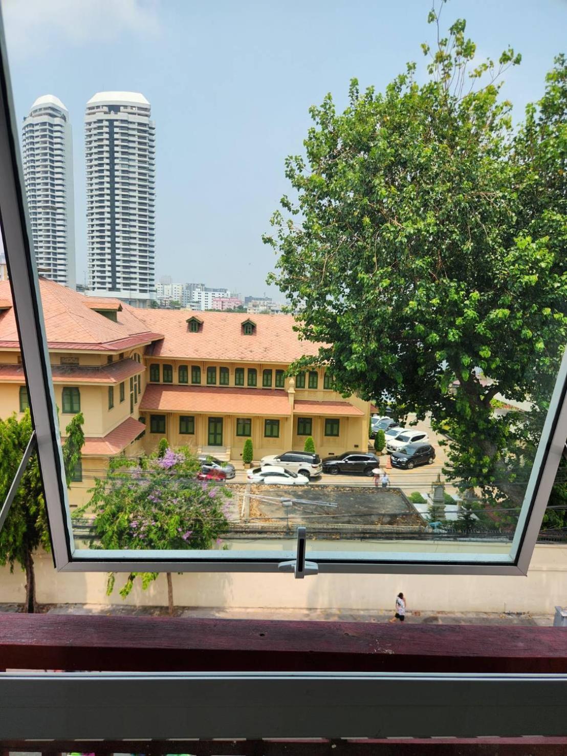 Happio Near Chabad House Hotel Bangkok Luaran gambar